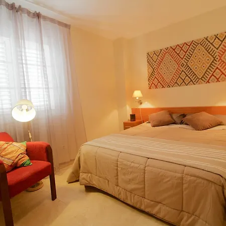 Casa En Tranquila Urbanizacion Apartment