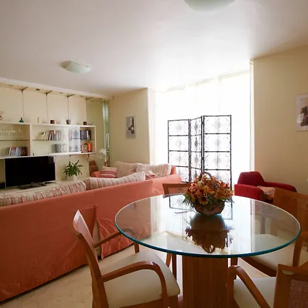 Casa En Tranquila Urbanizacion